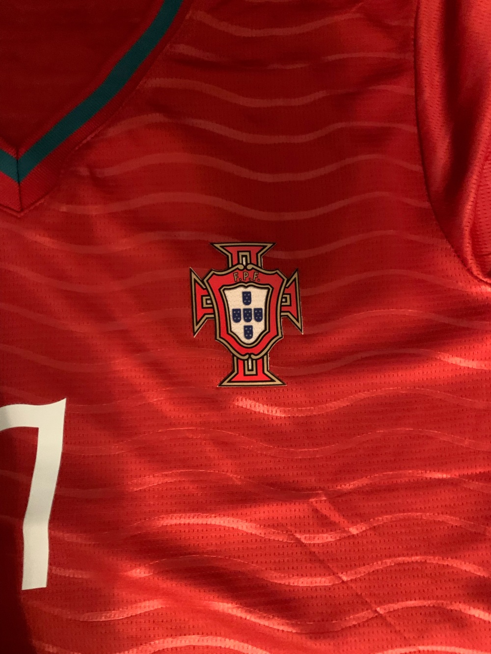 NWT- Portugal Crop Top
Woman's Jersey - Size XL - Picture 3 of 3